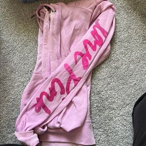 VS pink sweatshirt